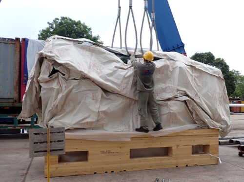 Scillonian IV - two Main Engines received at PVN - 16 May 25