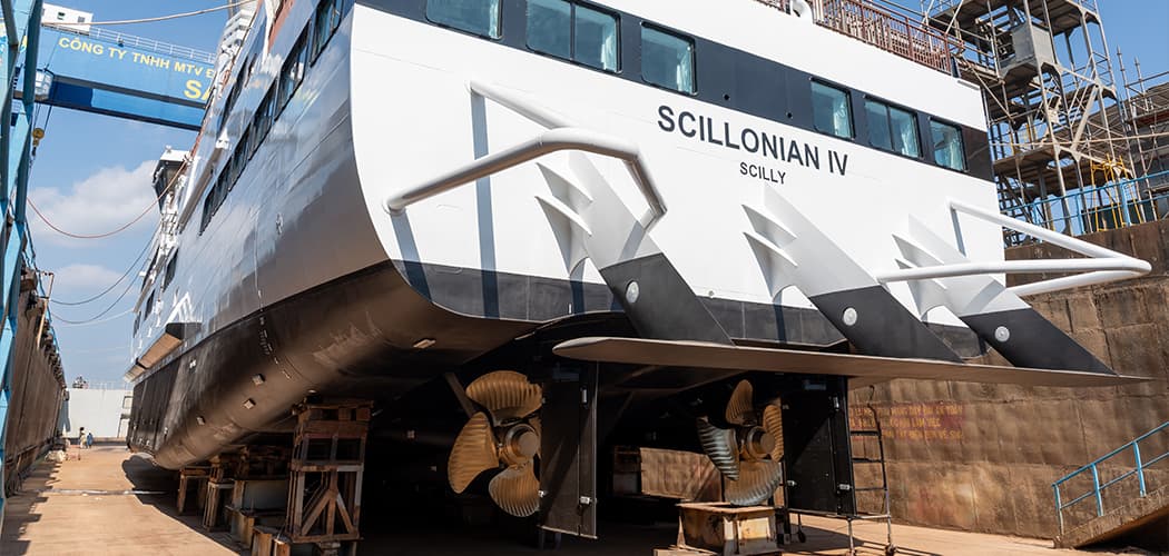 Scillonian IV painting complete