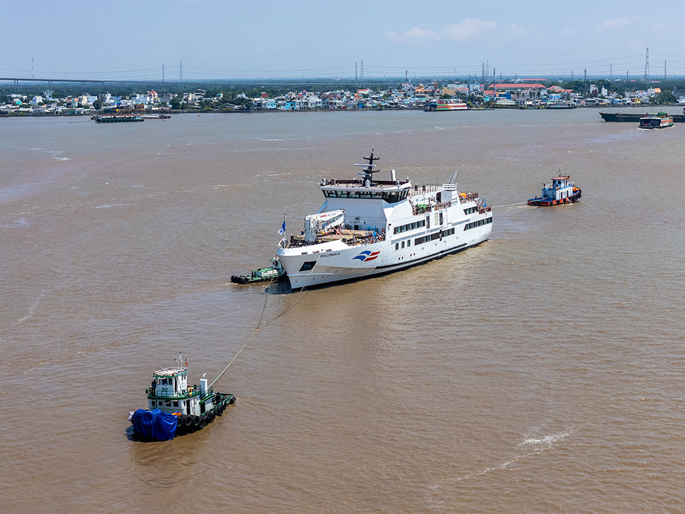 Scillonian IV in Vietnam